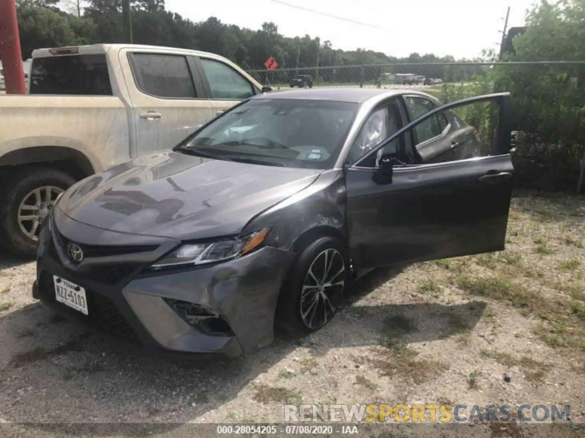 2 Photograph of a damaged car 4T1G11AK0LU927008 TOYOTA CAMRY 2020