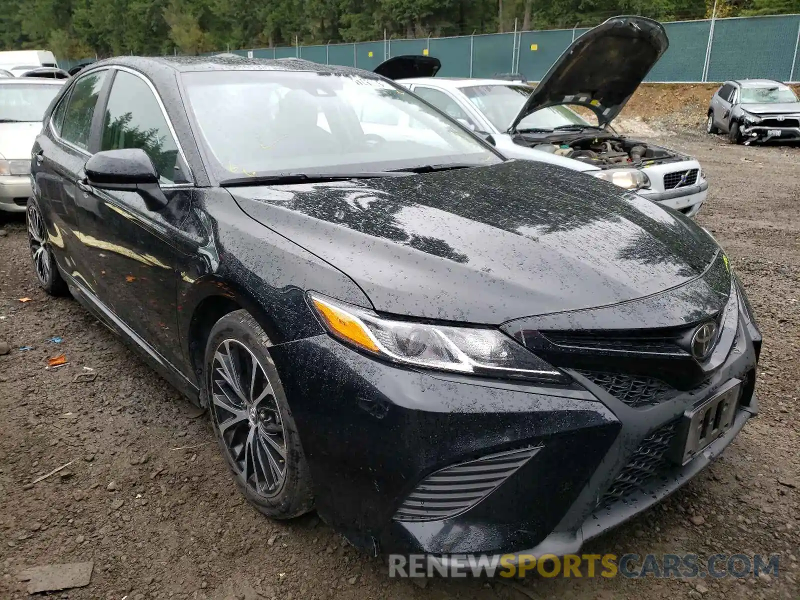 1 Photograph of a damaged car 4T1G11AK0LU927039 TOYOTA CAMRY 2020