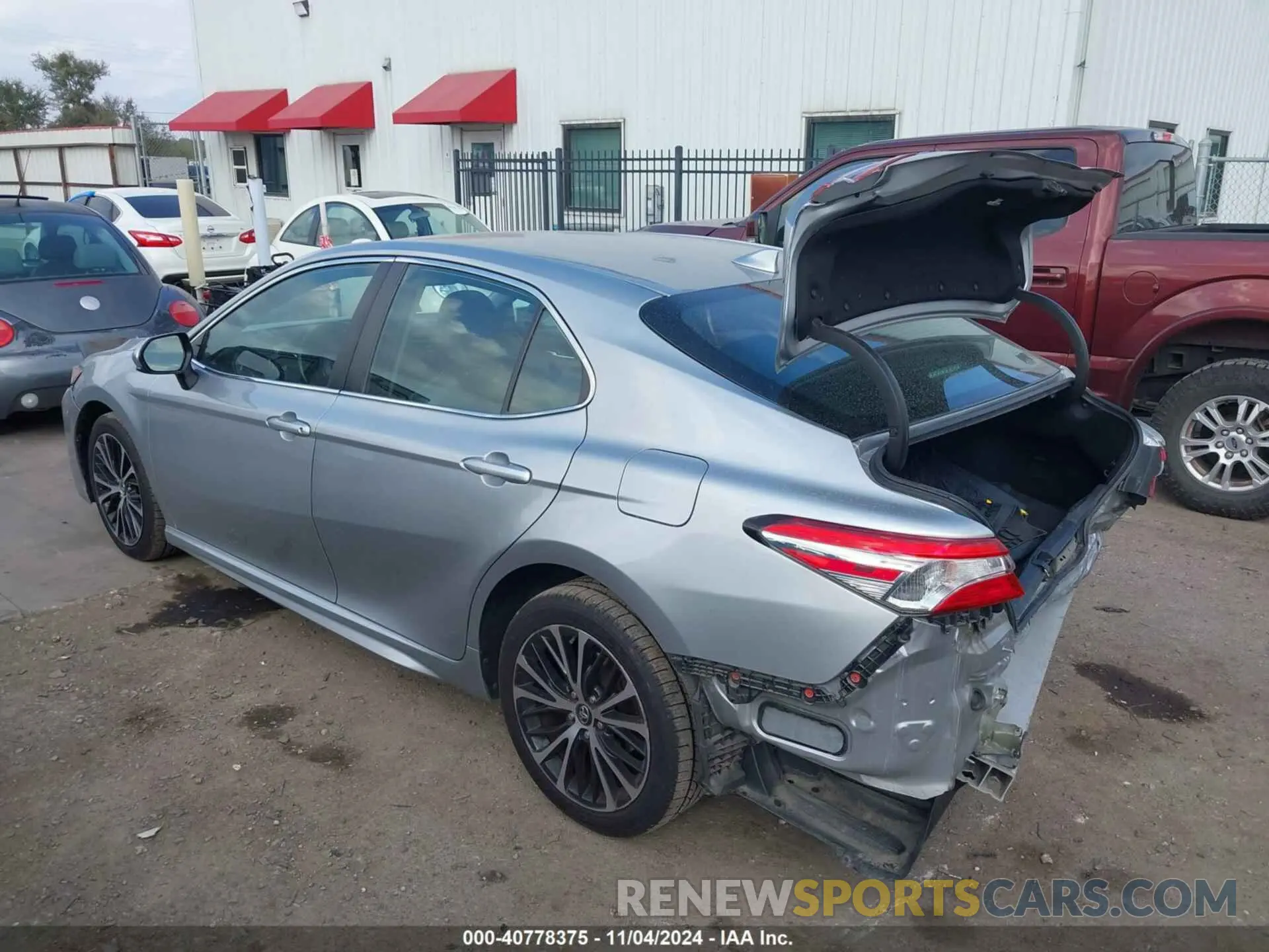 3 Photograph of a damaged car 4T1G11AK0LU929616 TOYOTA CAMRY 2020