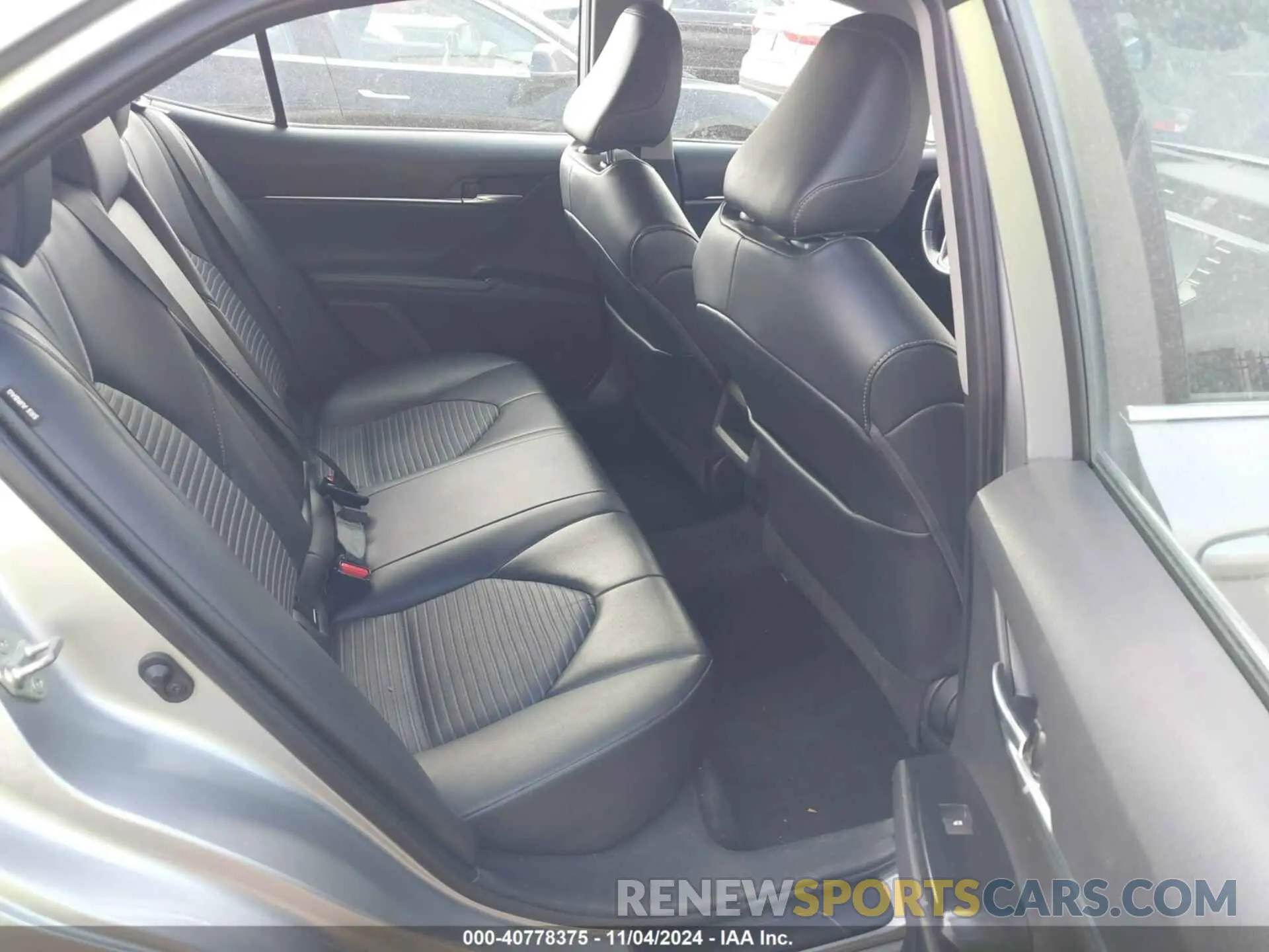 8 Photograph of a damaged car 4T1G11AK0LU929616 TOYOTA CAMRY 2020