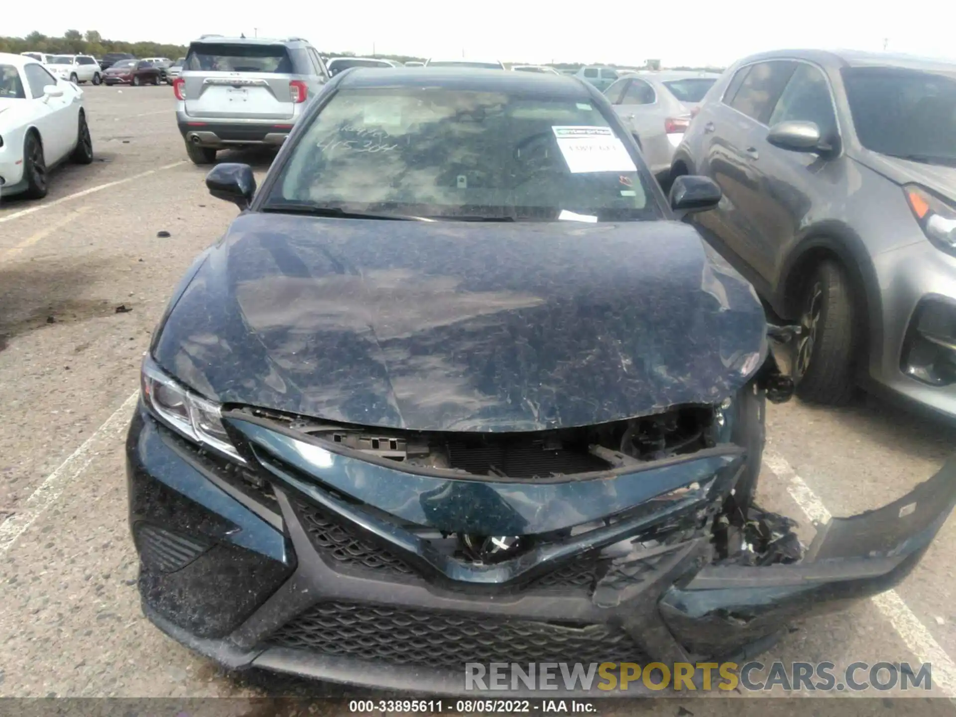 6 Photograph of a damaged car 4T1G11AK0LU929809 TOYOTA CAMRY 2020