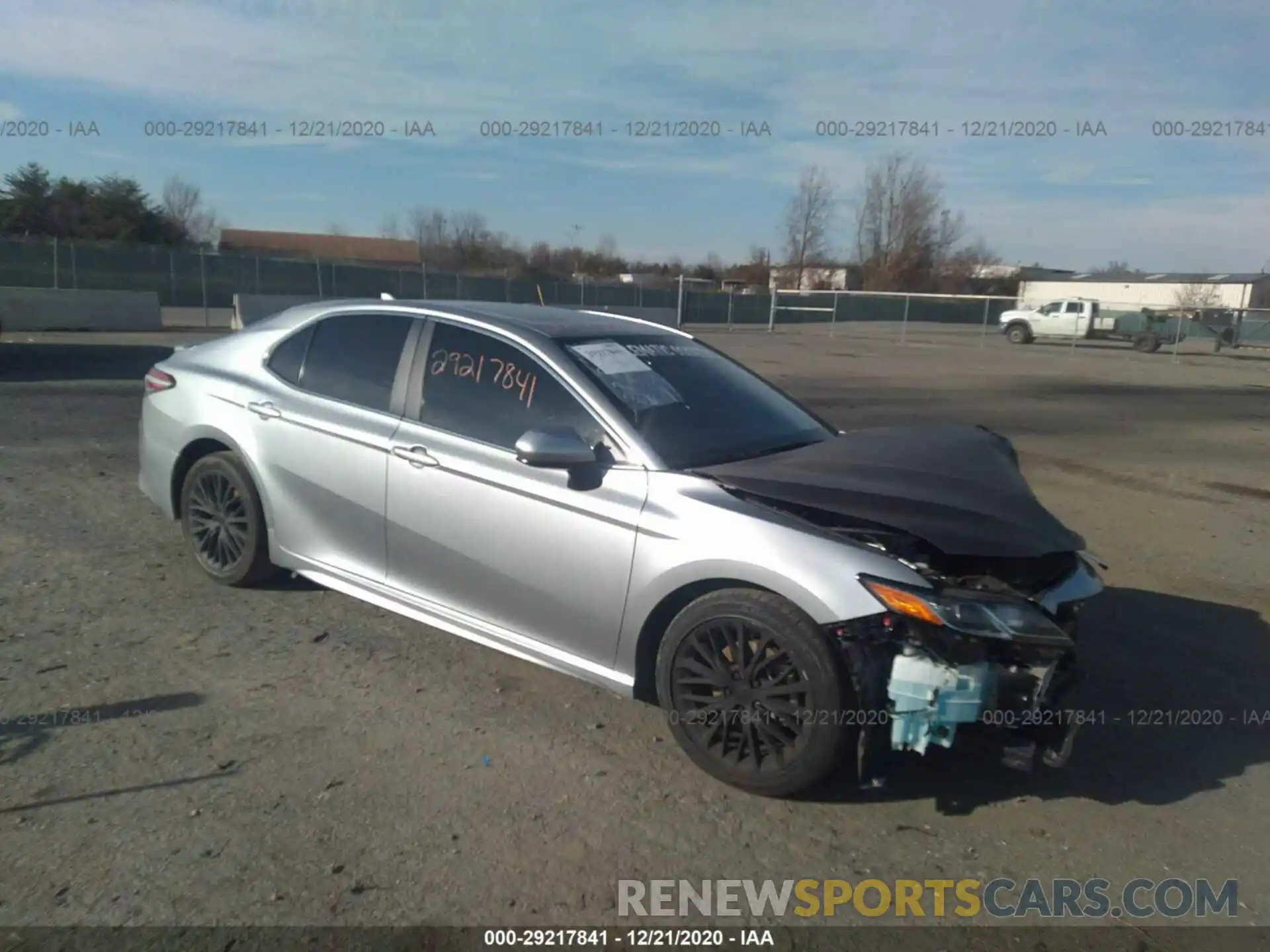 1 Photograph of a damaged car 4T1G11AK0LU938638 TOYOTA CAMRY 2020