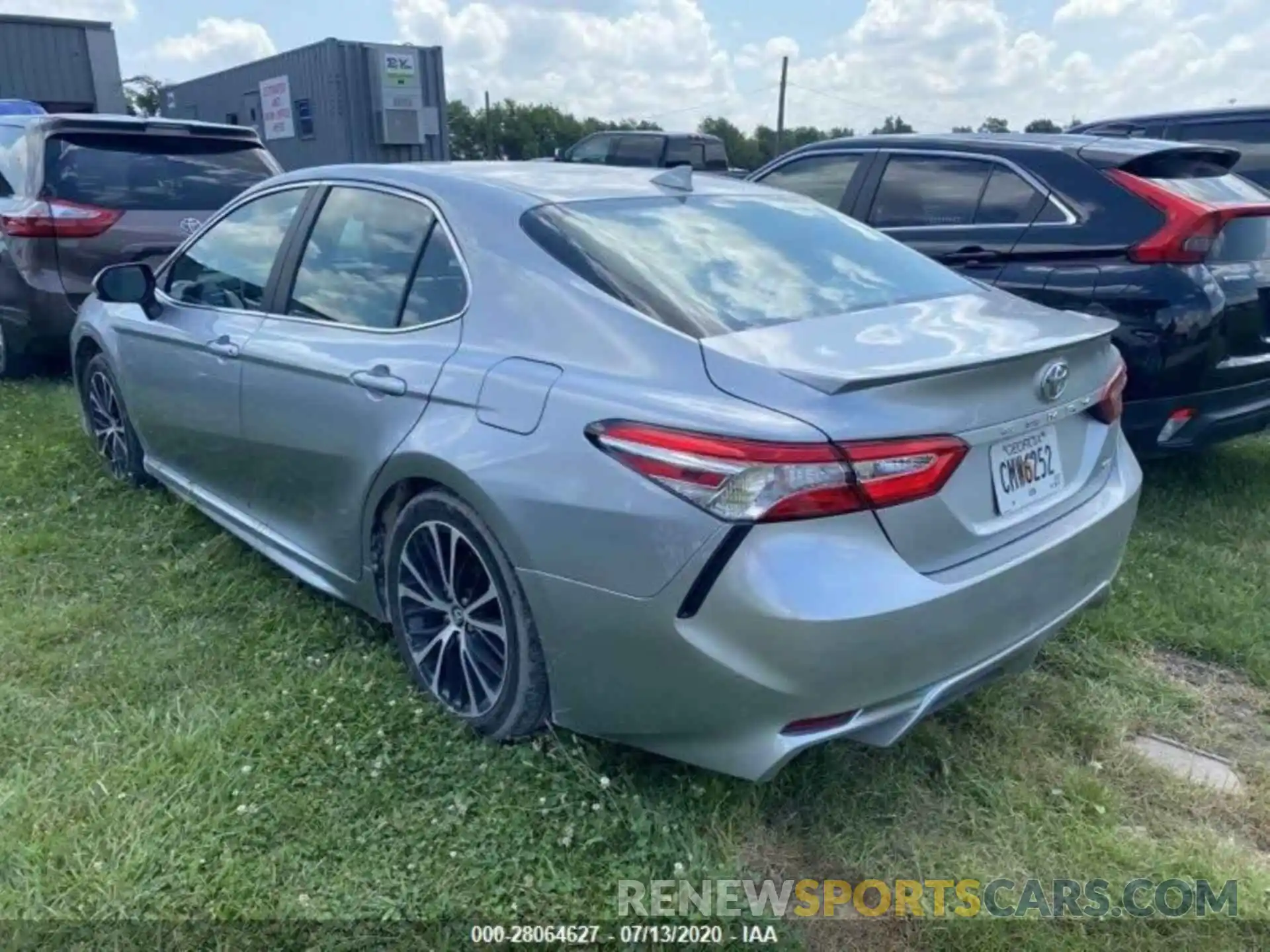 3 Photograph of a damaged car 4T1G11AK0LU939837 TOYOTA CAMRY 2020