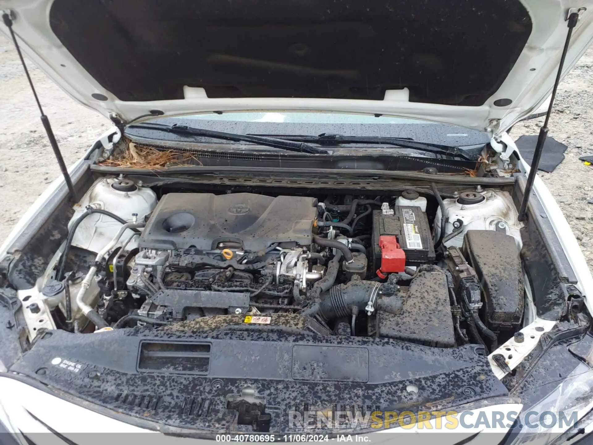 10 Photograph of a damaged car 4T1G11AK0LU955486 TOYOTA CAMRY 2020
