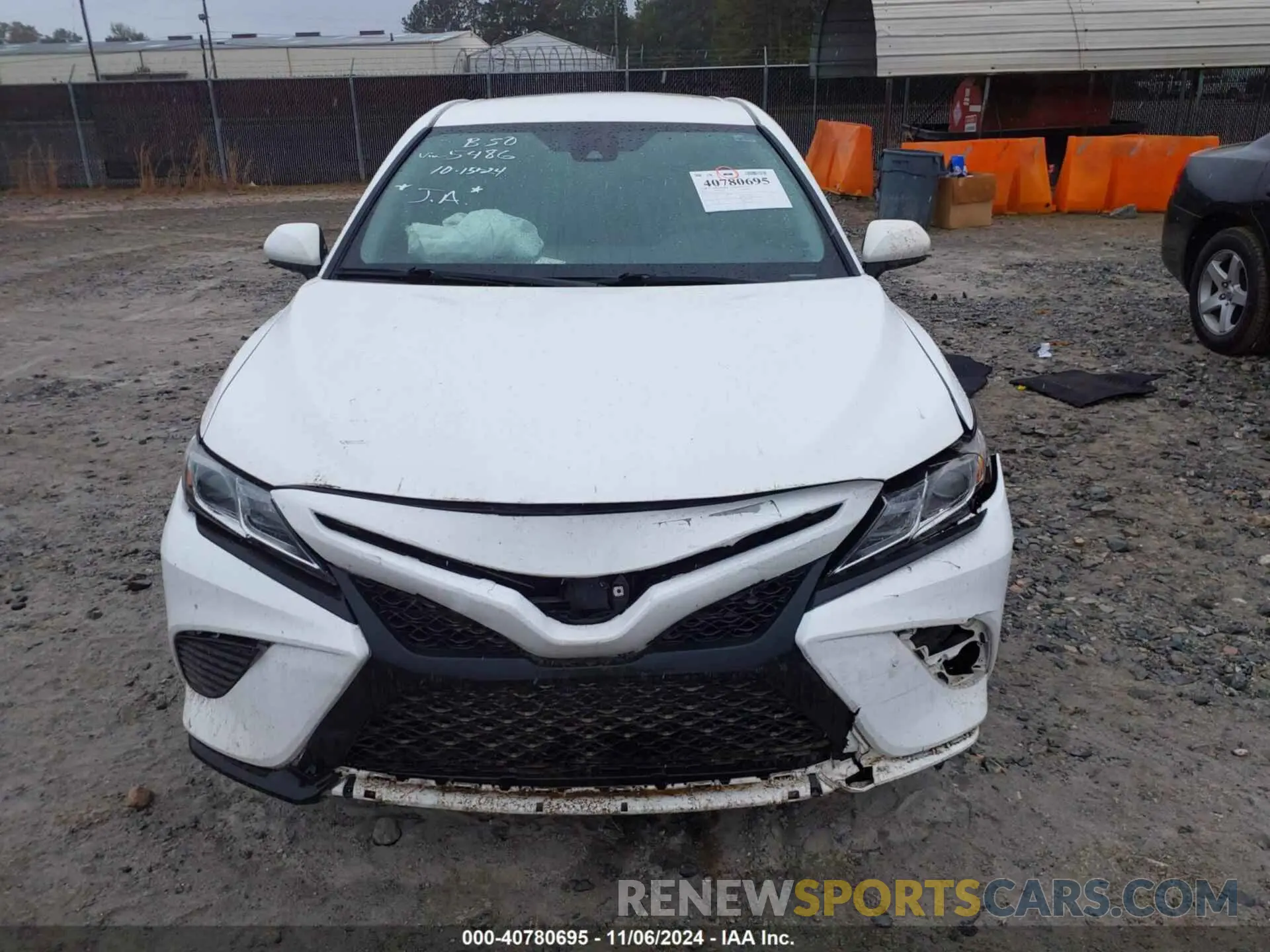 11 Photograph of a damaged car 4T1G11AK0LU955486 TOYOTA CAMRY 2020