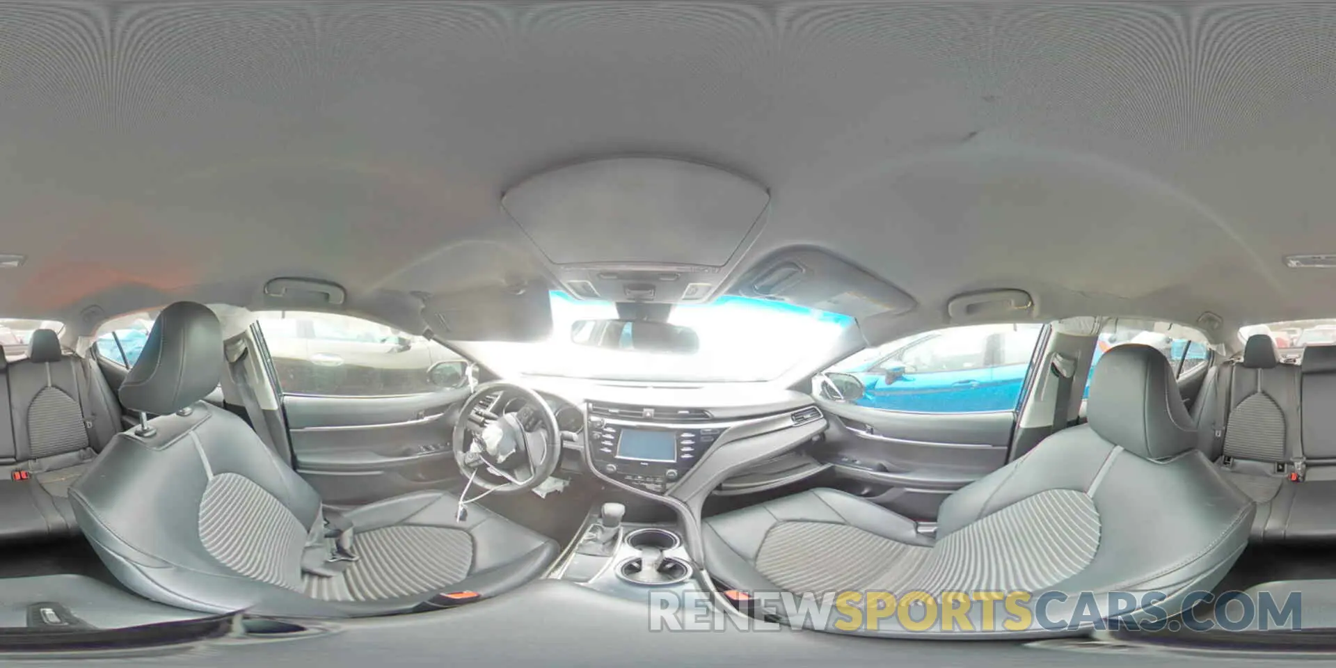 11 Photograph of a damaged car 4T1G11AK0LU960848 TOYOTA CAMRY 2020