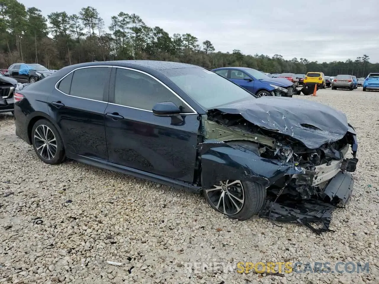 4 Photograph of a damaged car 4T1G11AK0LU960848 TOYOTA CAMRY 2020