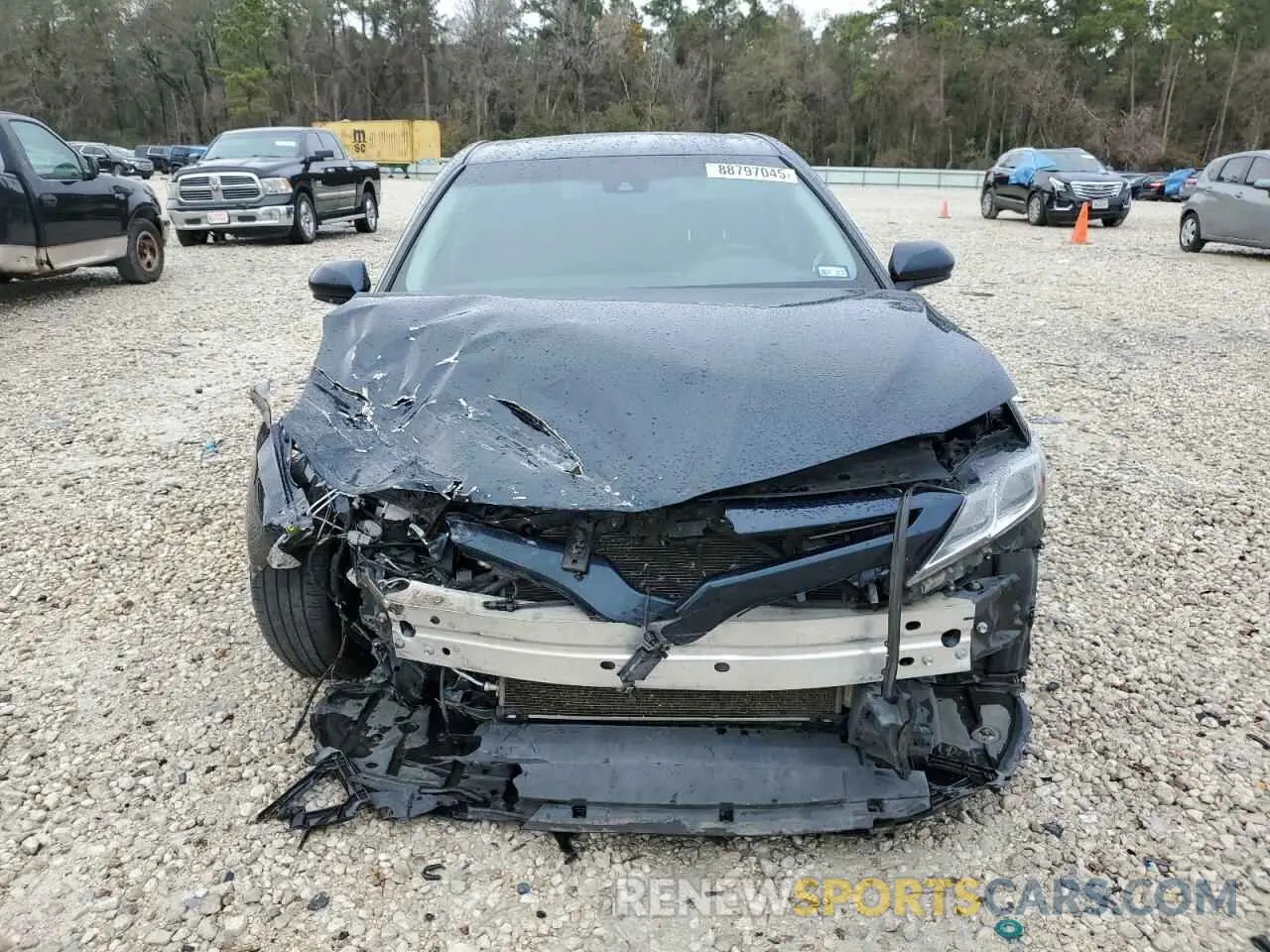 5 Photograph of a damaged car 4T1G11AK0LU960848 TOYOTA CAMRY 2020