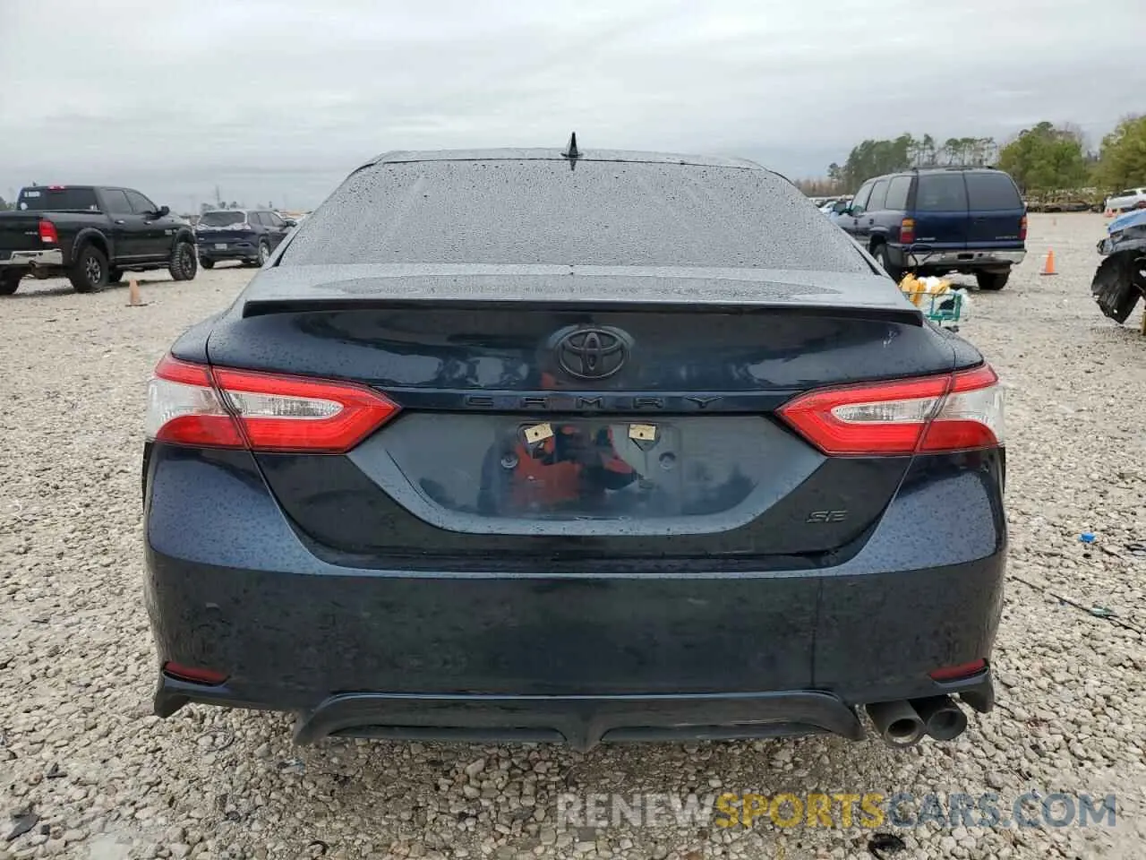 6 Photograph of a damaged car 4T1G11AK0LU960848 TOYOTA CAMRY 2020