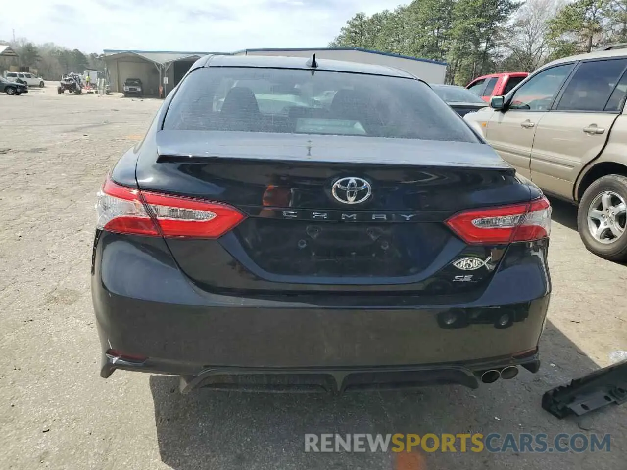 6 Photograph of a damaged car 4T1G11AK0LU963281 TOYOTA CAMRY 2020