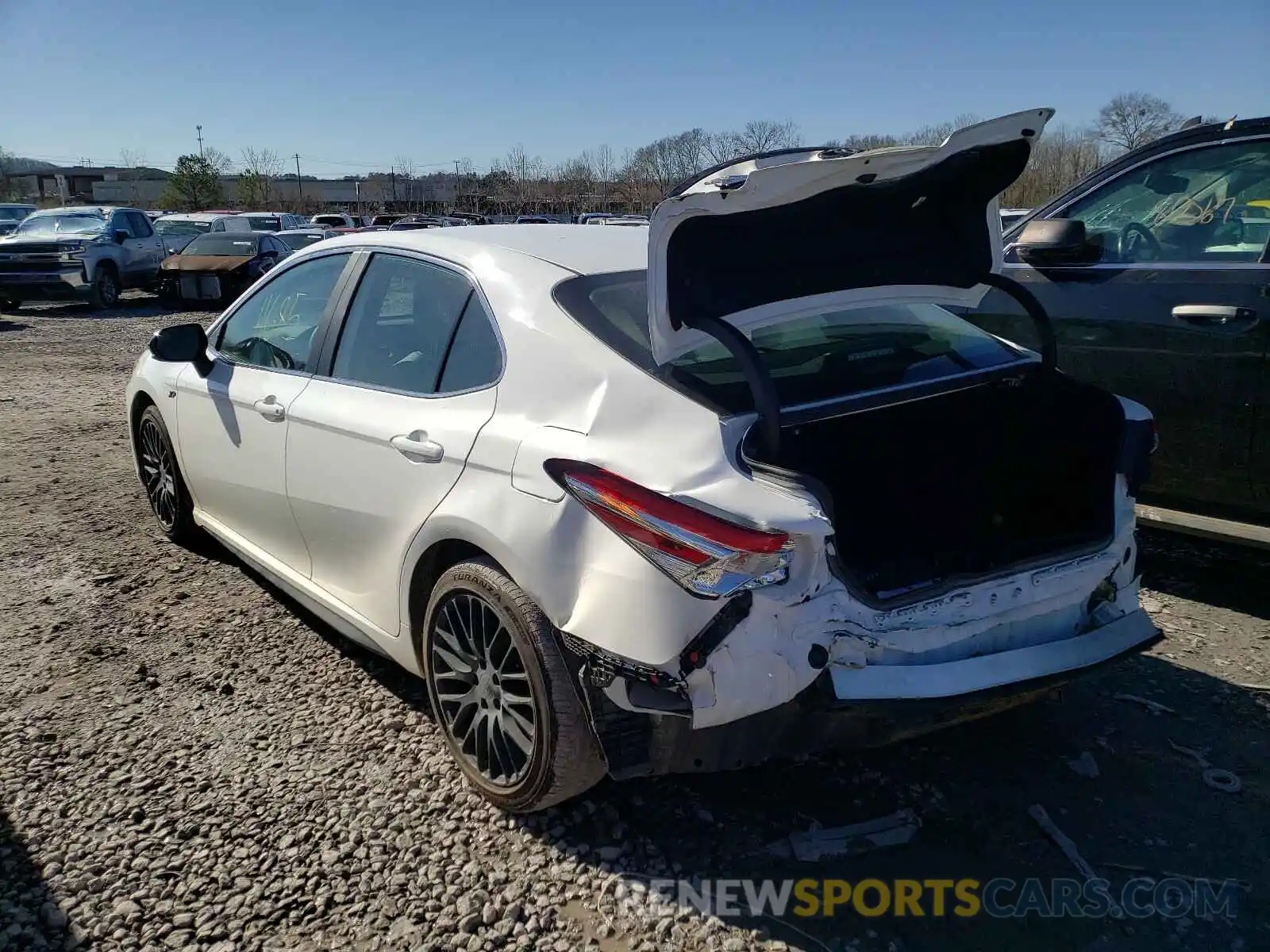 3 Photograph of a damaged car 4T1G11AK0LU963944 TOYOTA CAMRY 2020