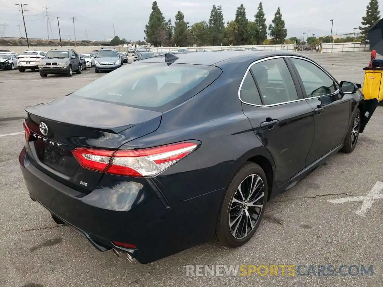 4 Photograph of a damaged car 4T1G11AK0LU965046 TOYOTA CAMRY 2020