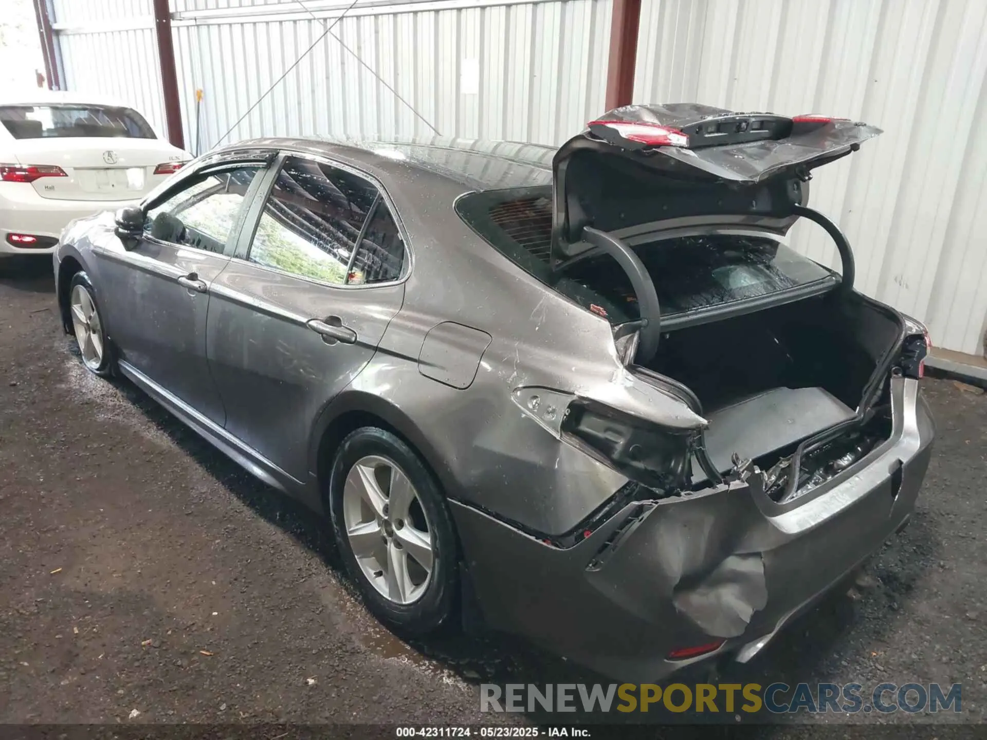 3 Photograph of a damaged car 4T1G11AK0LU966312 TOYOTA CAMRY 2020