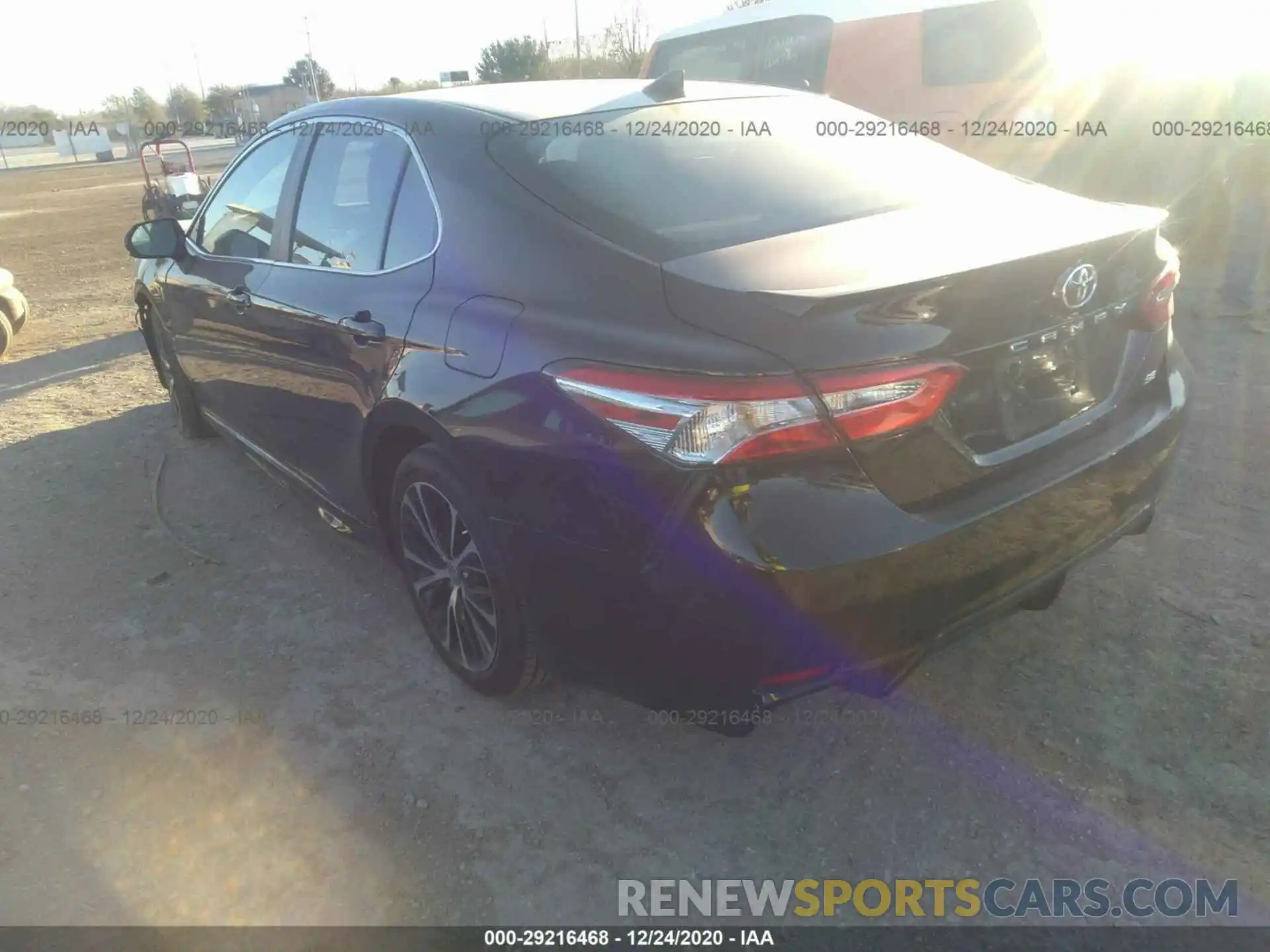 3 Photograph of a damaged car 4T1G11AK0LU967928 TOYOTA CAMRY 2020