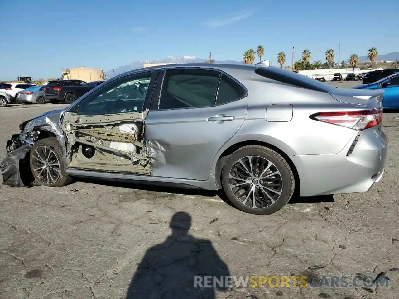 2 Photograph of a damaged car 4T1G11AK0LU970750 TOYOTA CAMRY 2020