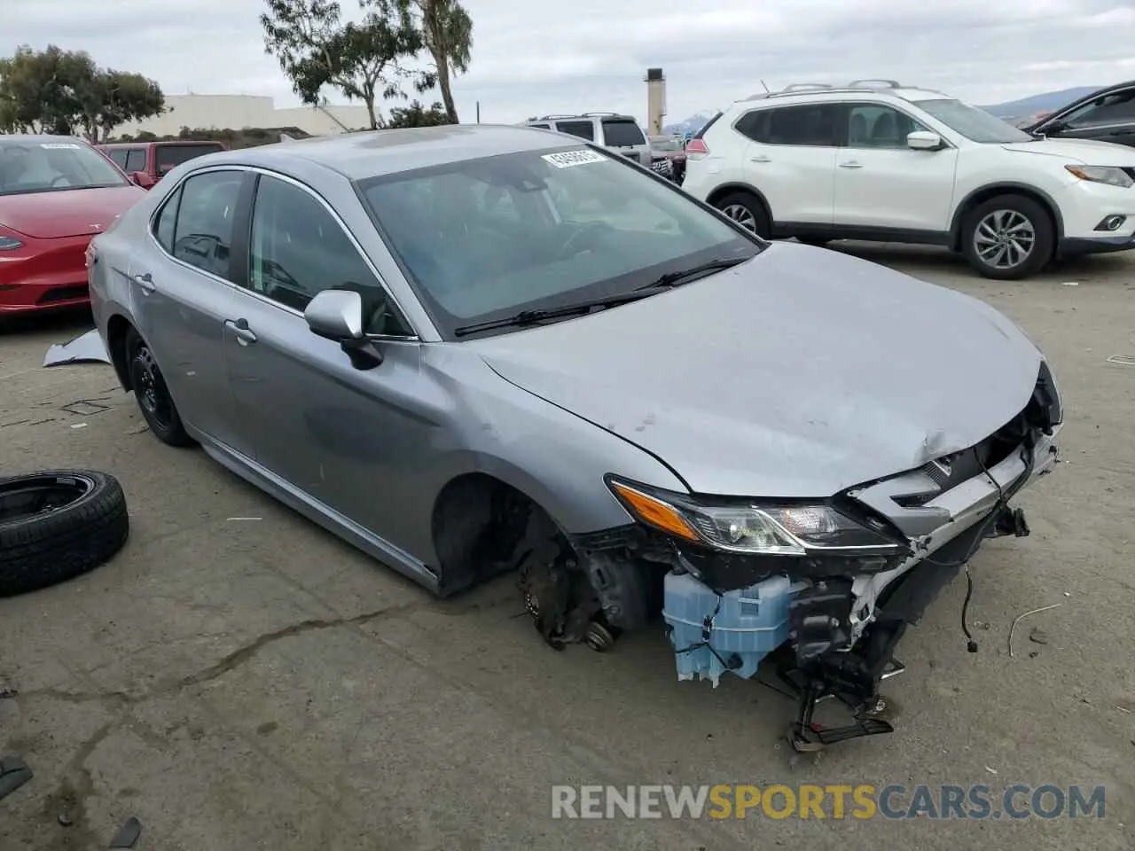 4 Photograph of a damaged car 4T1G11AK0LU971560 TOYOTA CAMRY 2020