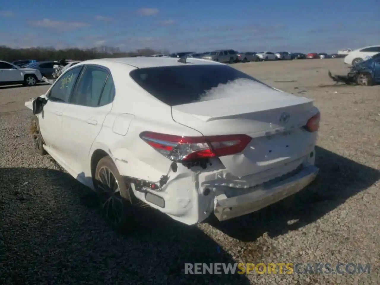 3 Photograph of a damaged car 4T1G11AK0LU972255 TOYOTA CAMRY 2020