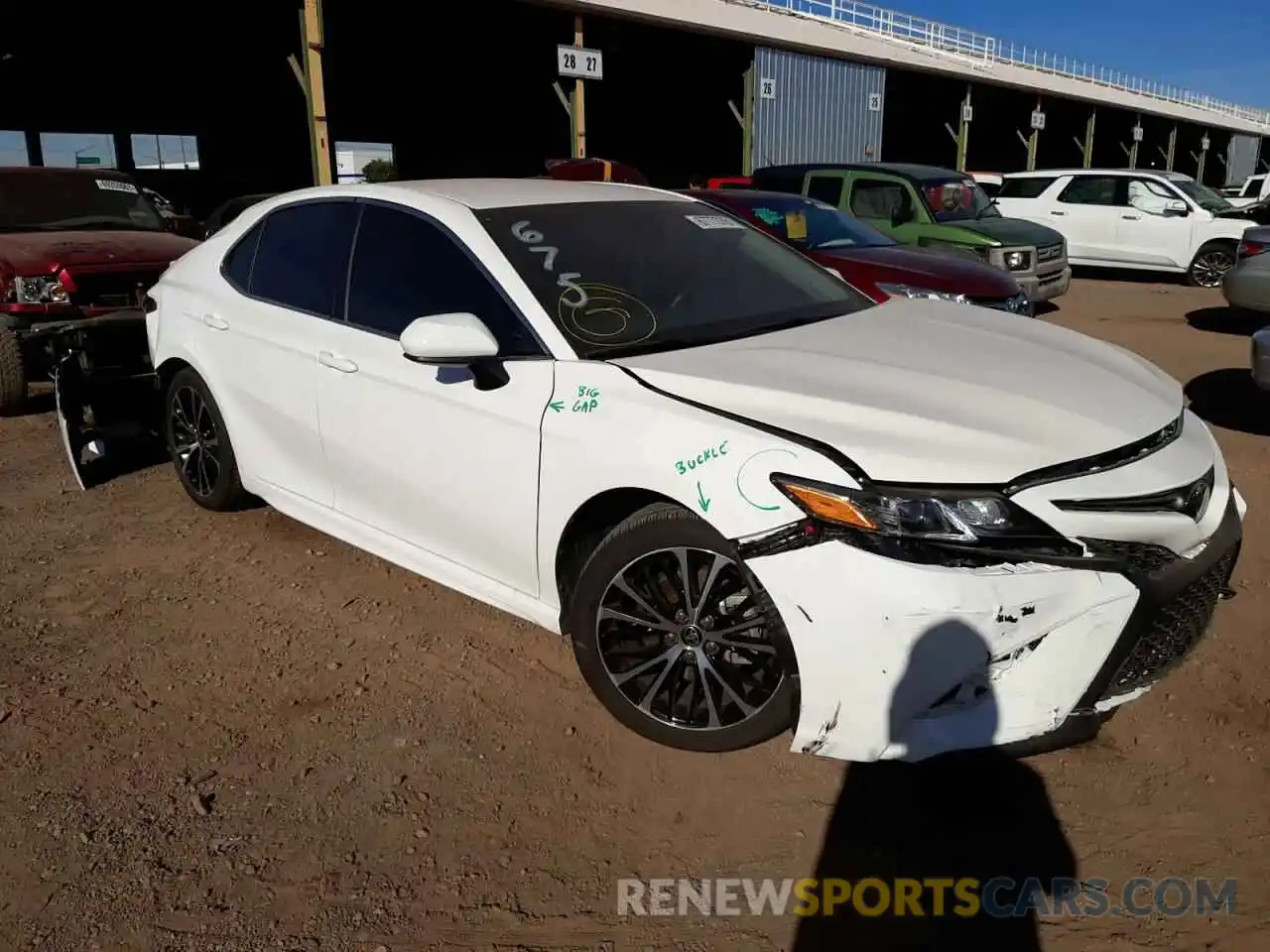 1 Photograph of a damaged car 4T1G11AK0LU976676 TOYOTA CAMRY 2020