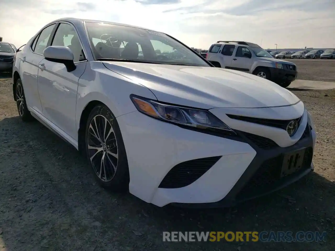 1 Photograph of a damaged car 4T1G11AK0LU984163 TOYOTA CAMRY 2020