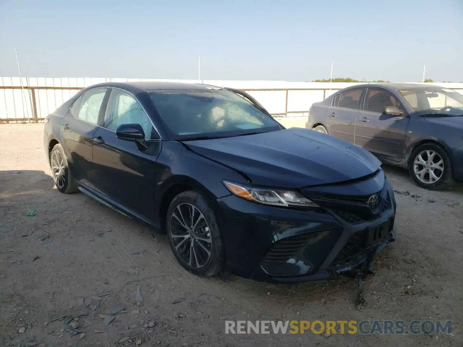 1 Photograph of a damaged car 4T1G11AK0LU986494 TOYOTA CAMRY 2020