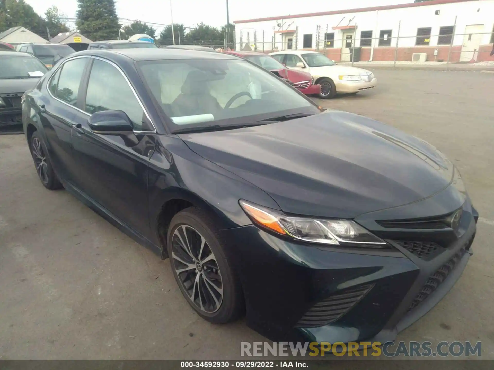 1 Photograph of a damaged car 4T1G11AK0LU996118 TOYOTA CAMRY 2020