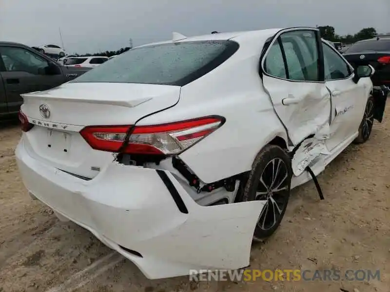 4 Photograph of a damaged car 4T1G11AK1LU303363 TOYOTA CAMRY 2020