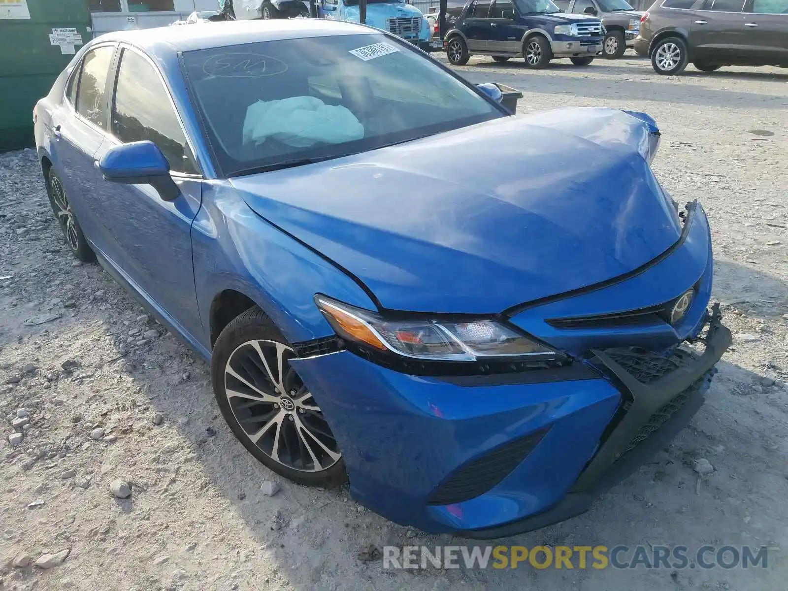 1 Photograph of a damaged car 4T1G11AK1LU308451 TOYOTA CAMRY 2020