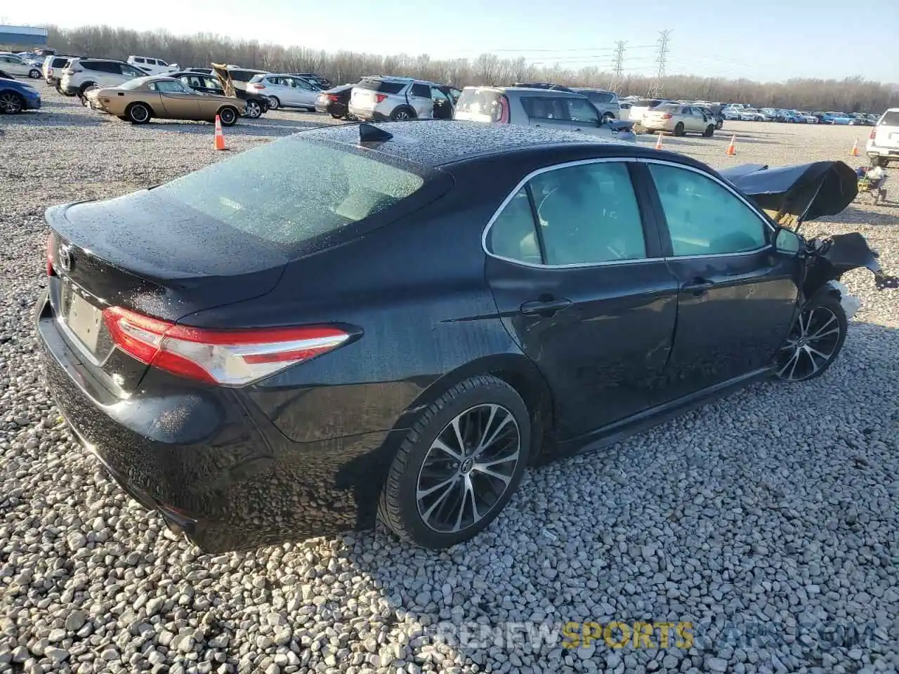 3 Photograph of a damaged car 4T1G11AK1LU315495 TOYOTA CAMRY 2020