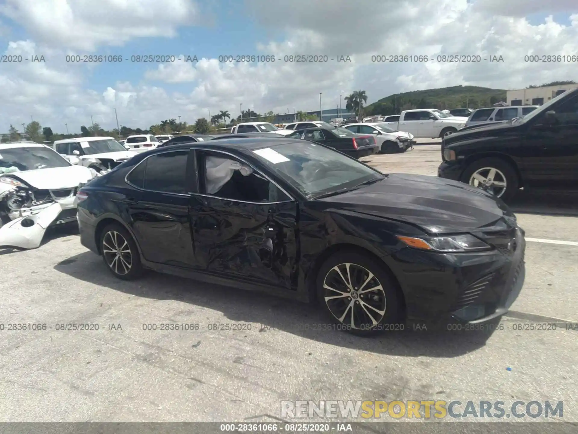 1 Photograph of a damaged car 4T1G11AK1LU316811 TOYOTA CAMRY 2020