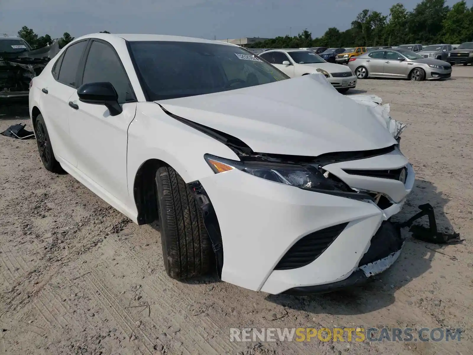 1 Photograph of a damaged car 4T1G11AK1LU318378 TOYOTA CAMRY 2020