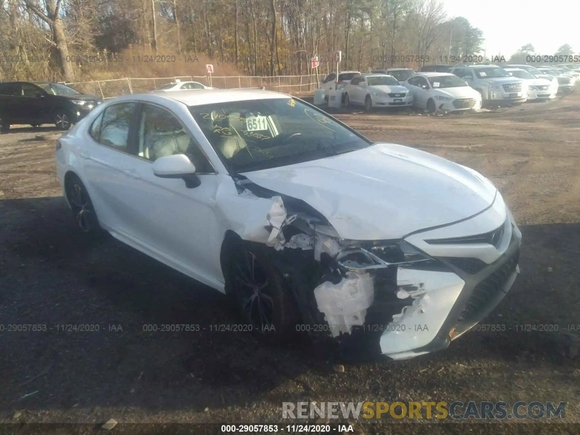 1 Photograph of a damaged car 4T1G11AK1LU325136 TOYOTA CAMRY 2020