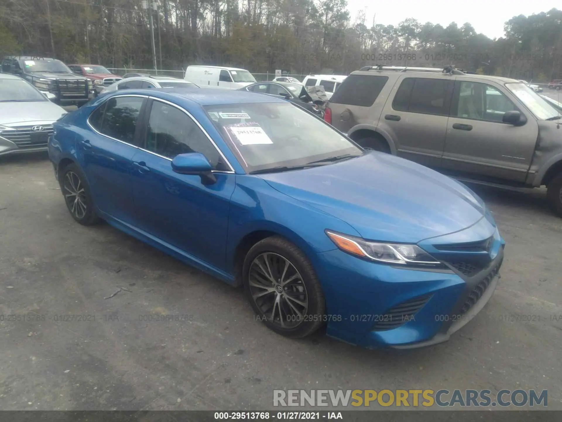 1 Photograph of a damaged car 4T1G11AK1LU338288 TOYOTA CAMRY 2020