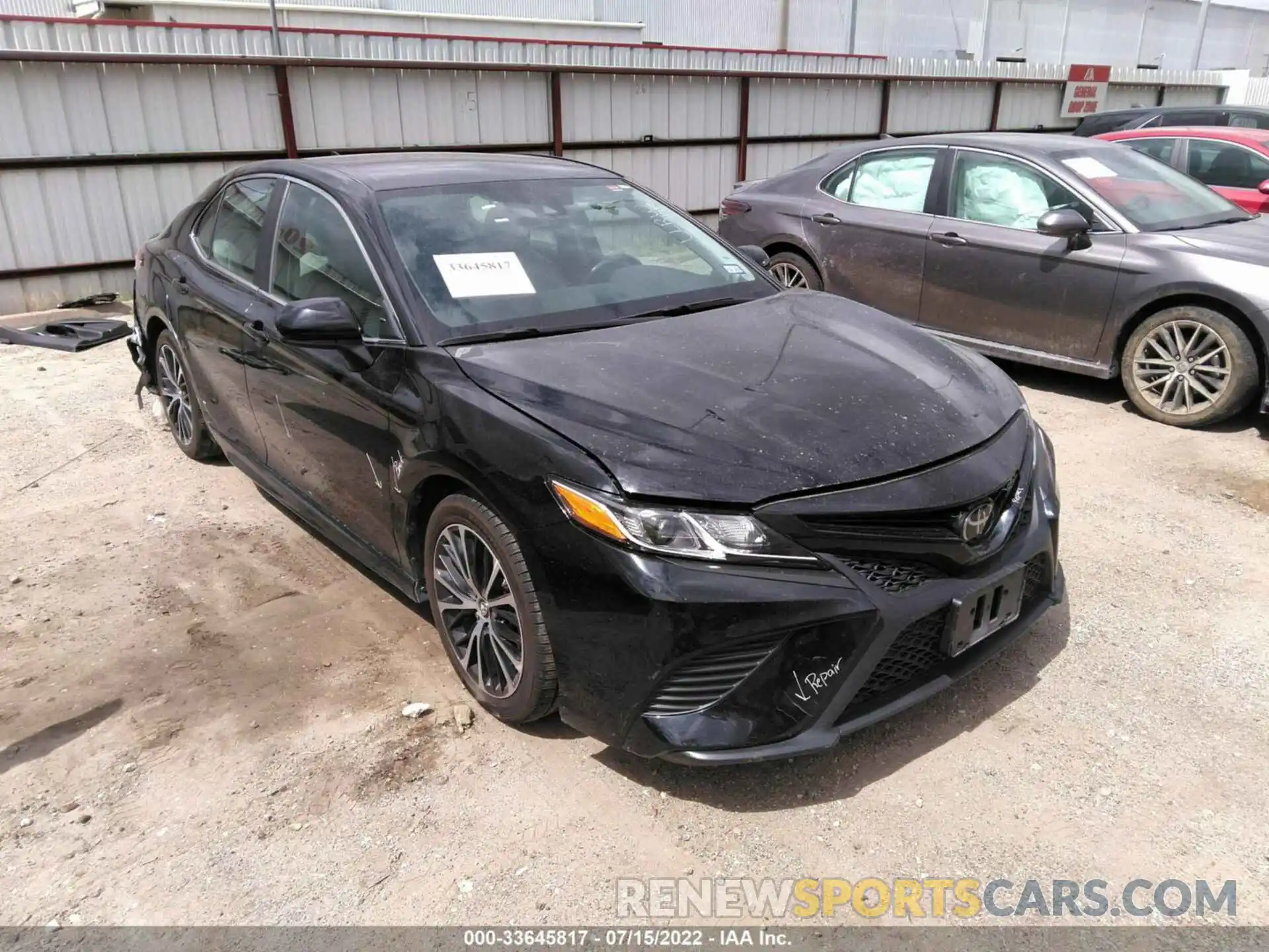 1 Photograph of a damaged car 4T1G11AK1LU339800 TOYOTA CAMRY 2020