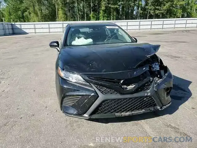 10 Photograph of a damaged car 4T1G11AK1LU339988 TOYOTA CAMRY 2020