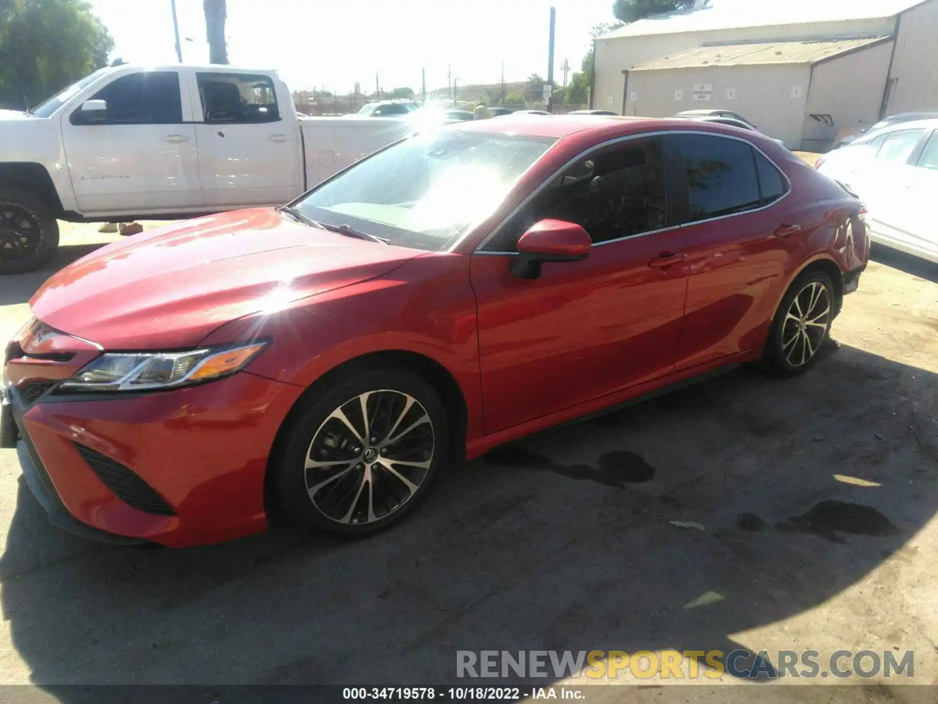 2 Photograph of a damaged car 4T1G11AK1LU341420 TOYOTA CAMRY 2020