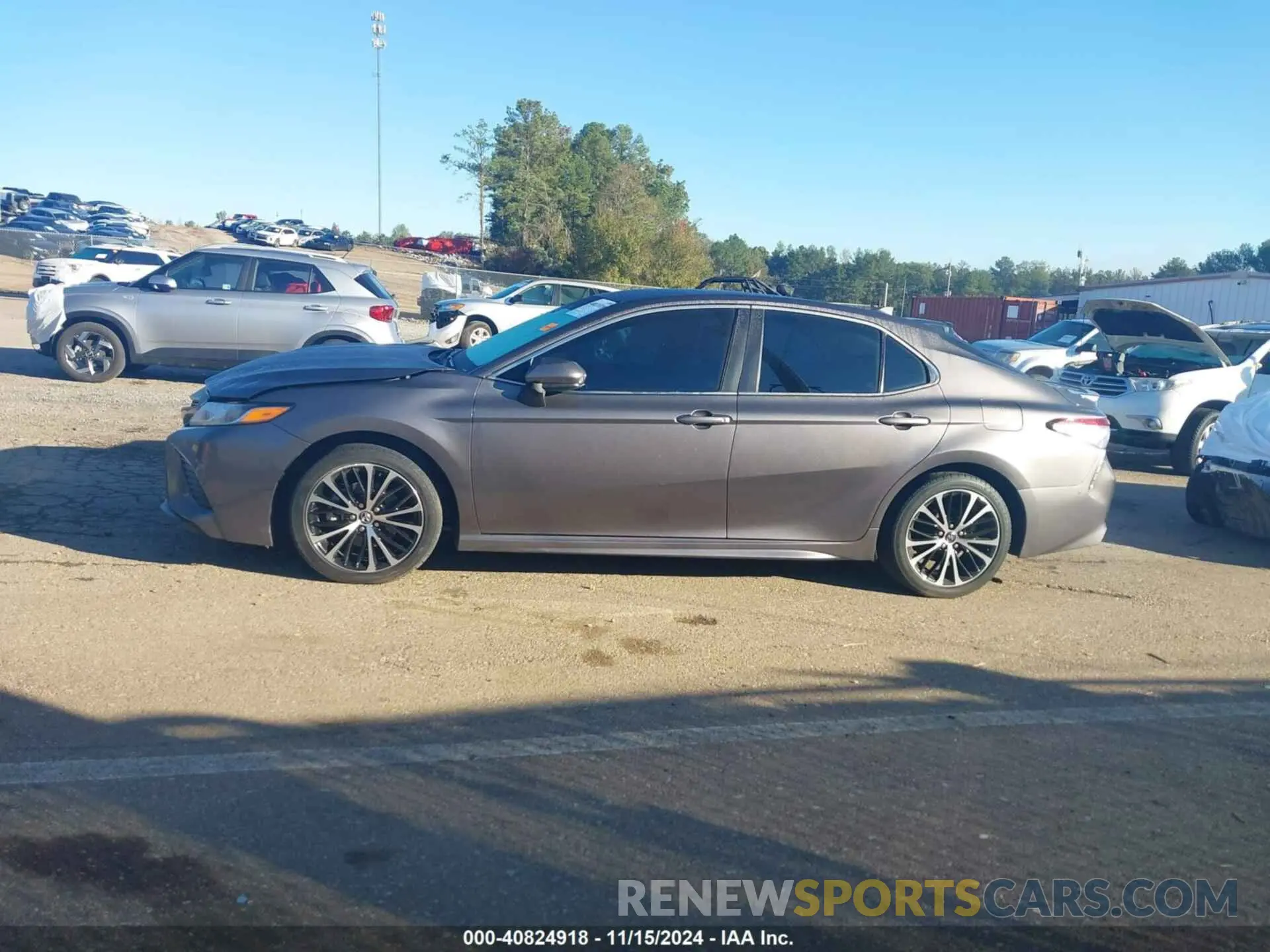 15 Photograph of a damaged car 4T1G11AK1LU346892 TOYOTA CAMRY 2020
