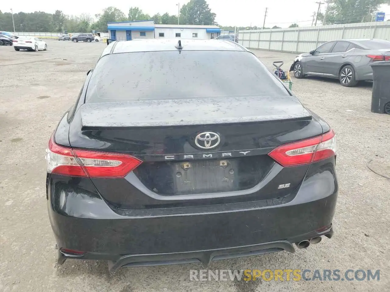 6 Photograph of a damaged car 4T1G11AK1LU347752 TOYOTA CAMRY 2020