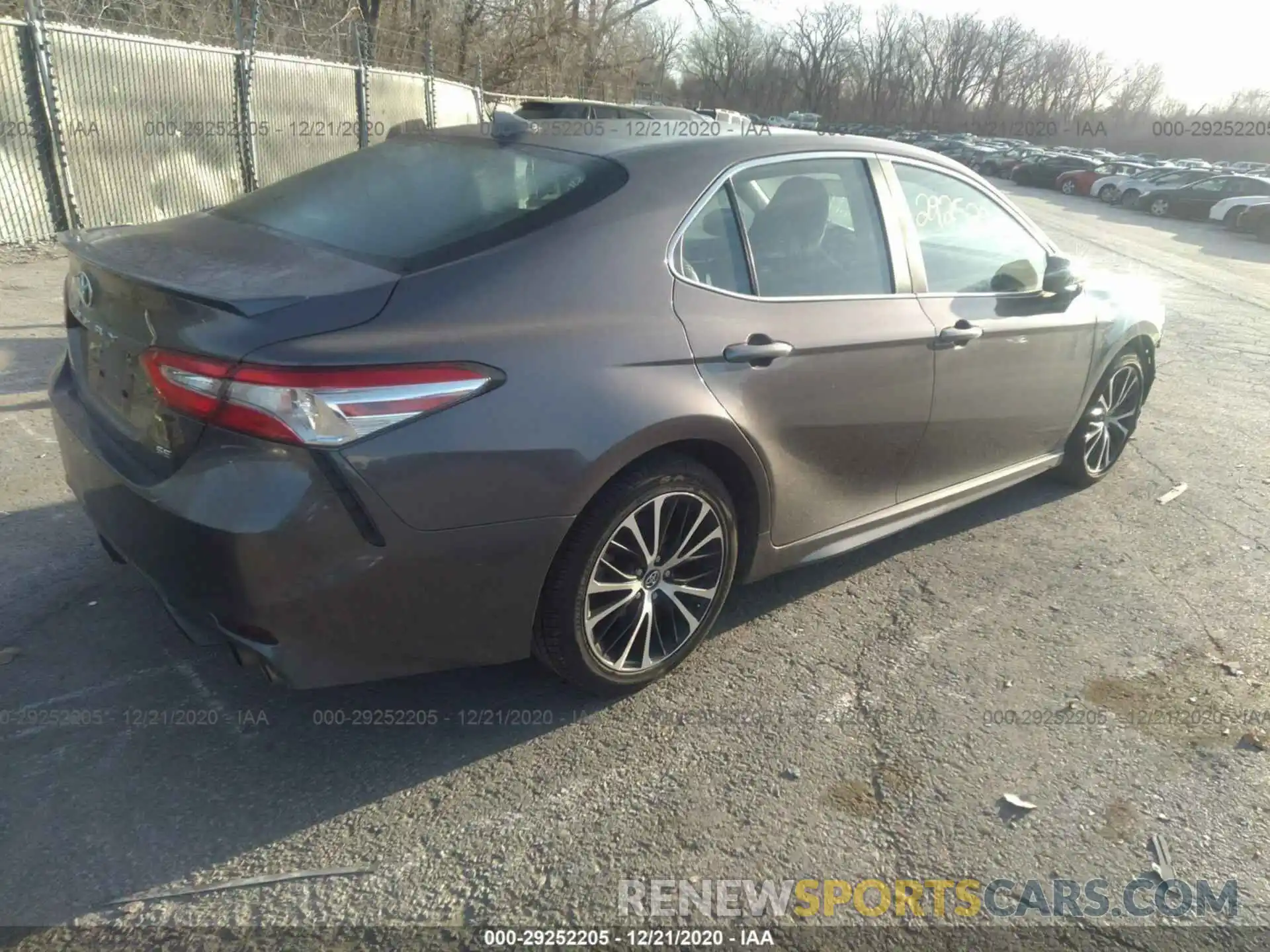 4 Photograph of a damaged car 4T1G11AK1LU350473 TOYOTA CAMRY 2020