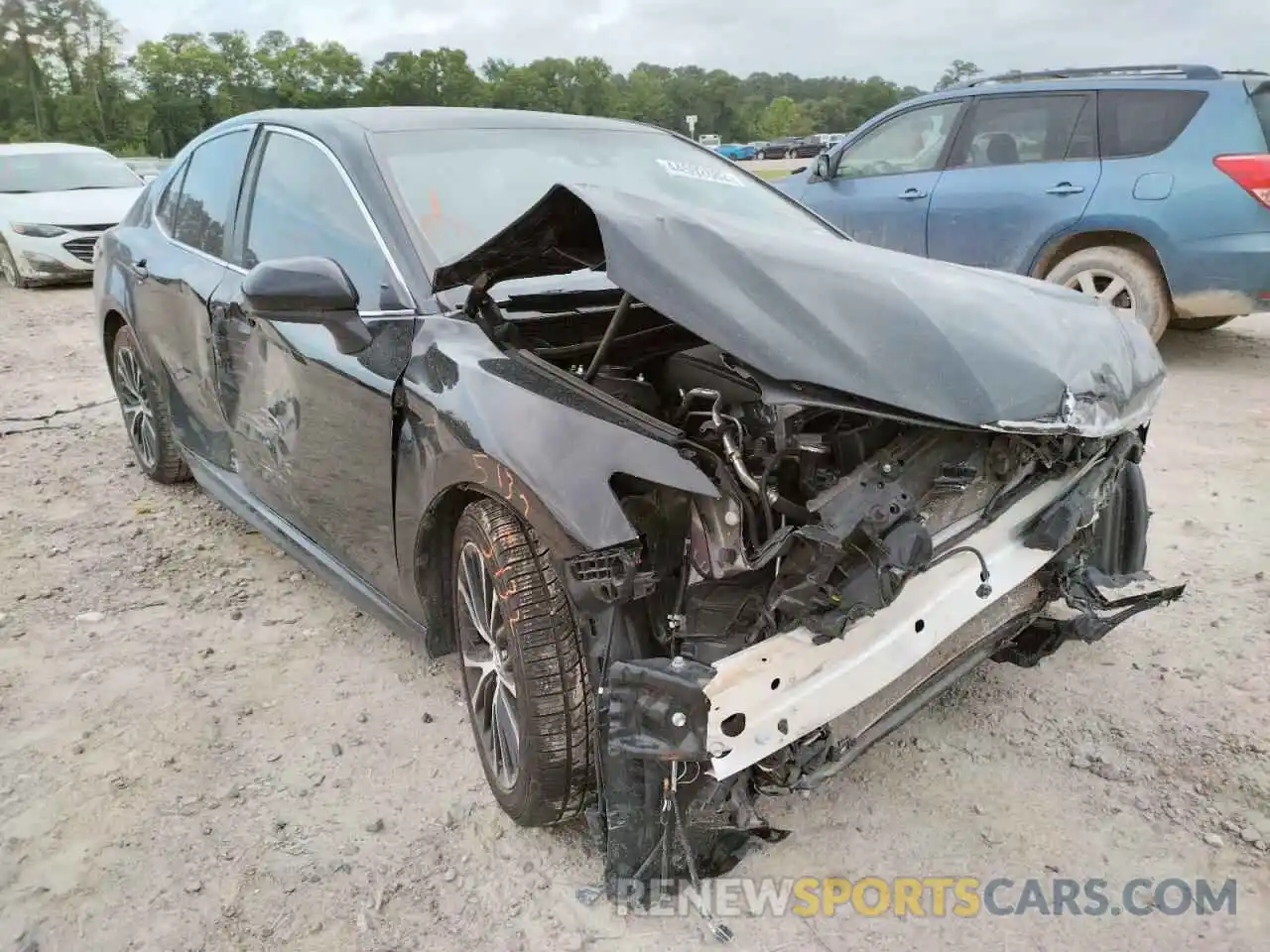 1 Photograph of a damaged car 4T1G11AK1LU352708 TOYOTA CAMRY 2020