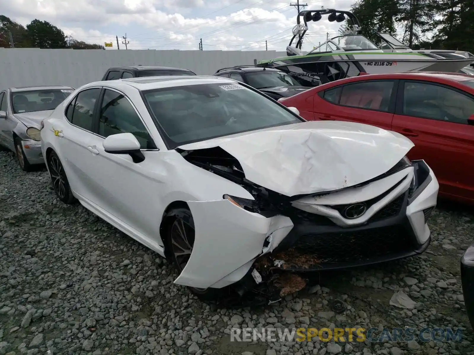 1 Photograph of a damaged car 4T1G11AK1LU356337 TOYOTA CAMRY 2020