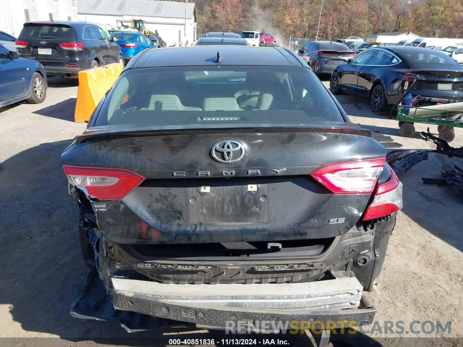 15 Photograph of a damaged car 4T1G11AK1LU356421 TOYOTA CAMRY 2020
