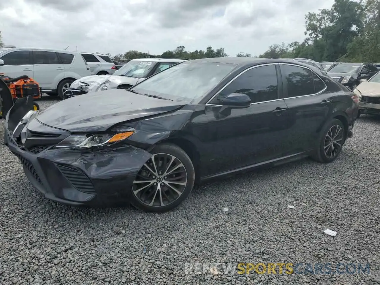 1 Photograph of a damaged car 4T1G11AK1LU360274 TOYOTA CAMRY 2020