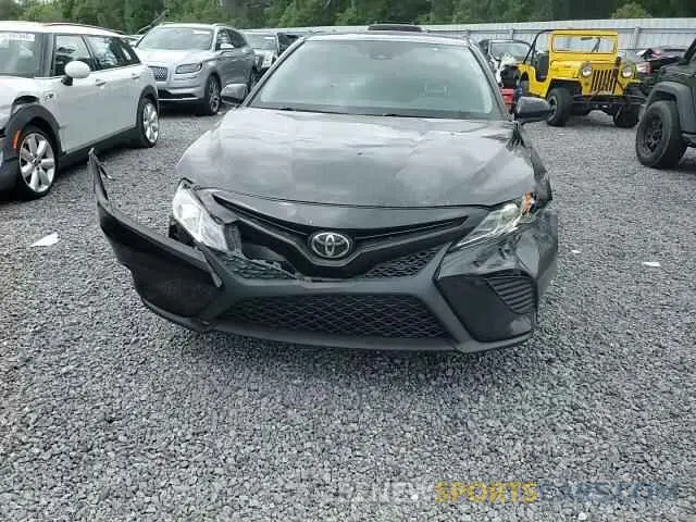 11 Photograph of a damaged car 4T1G11AK1LU360274 TOYOTA CAMRY 2020