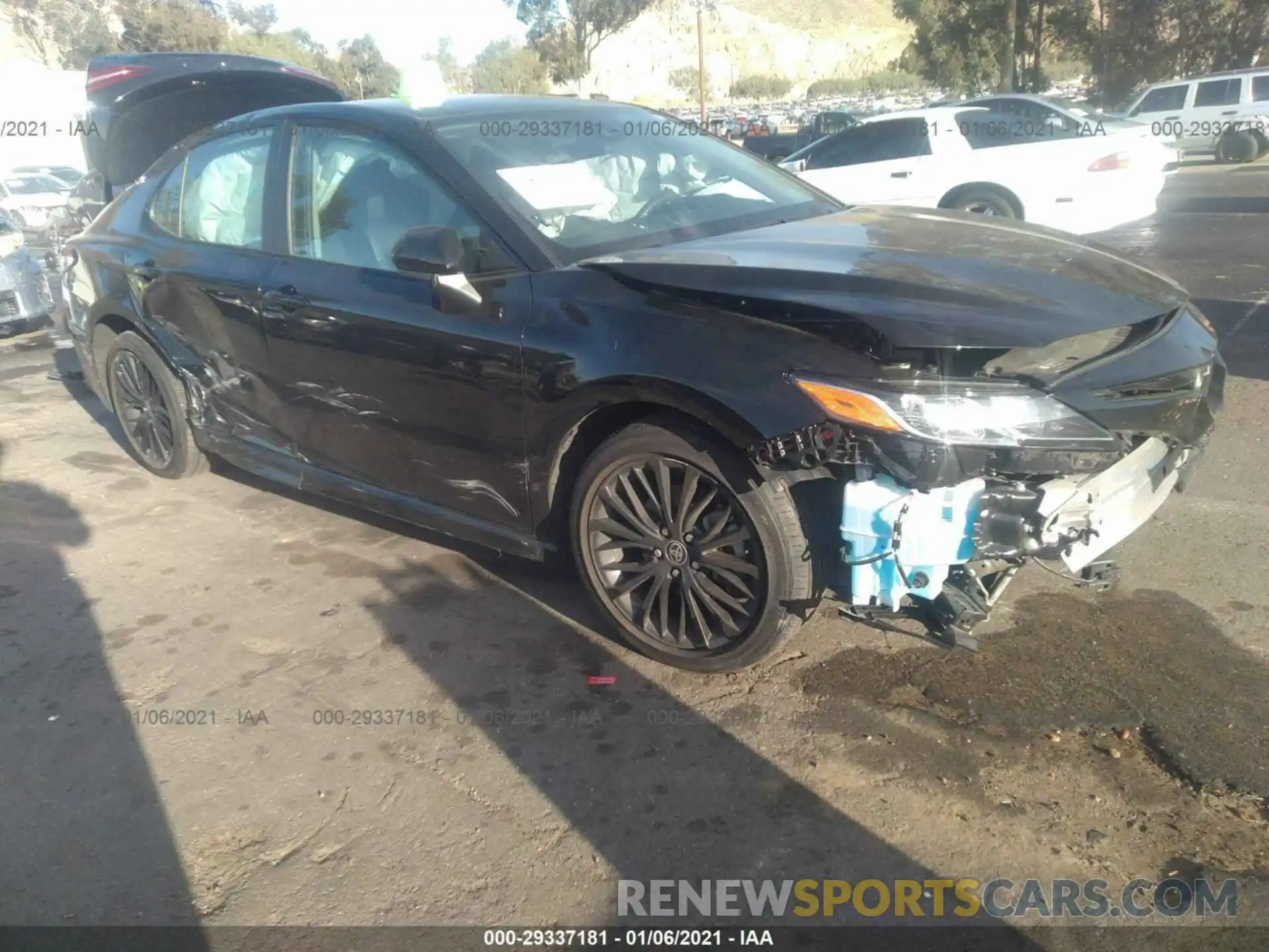 1 Photograph of a damaged car 4T1G11AK1LU361053 TOYOTA CAMRY 2020