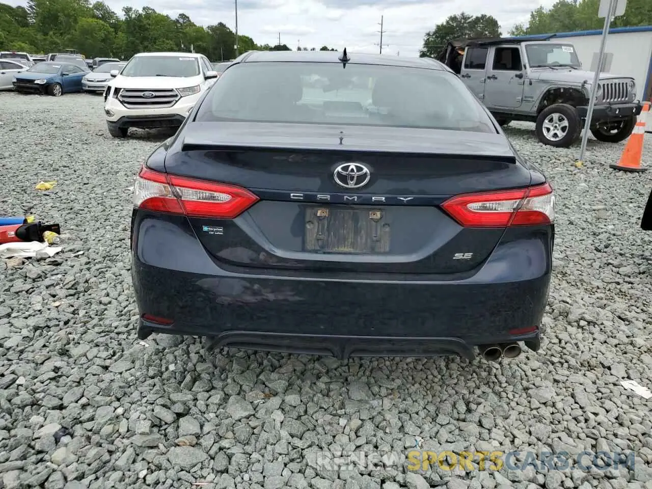 6 Photograph of a damaged car 4T1G11AK1LU362848 TOYOTA CAMRY 2020
