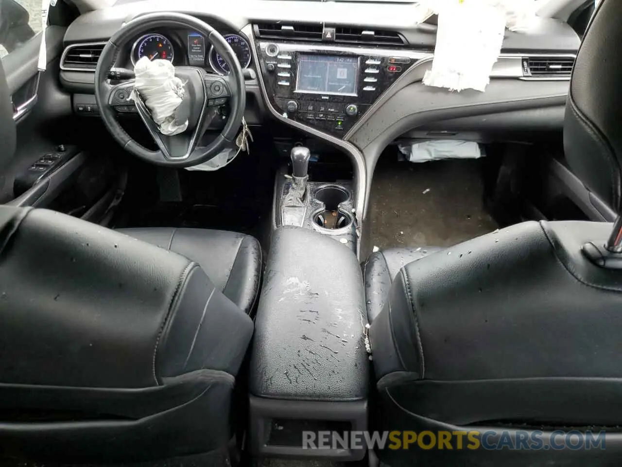 8 Photograph of a damaged car 4T1G11AK1LU362848 TOYOTA CAMRY 2020