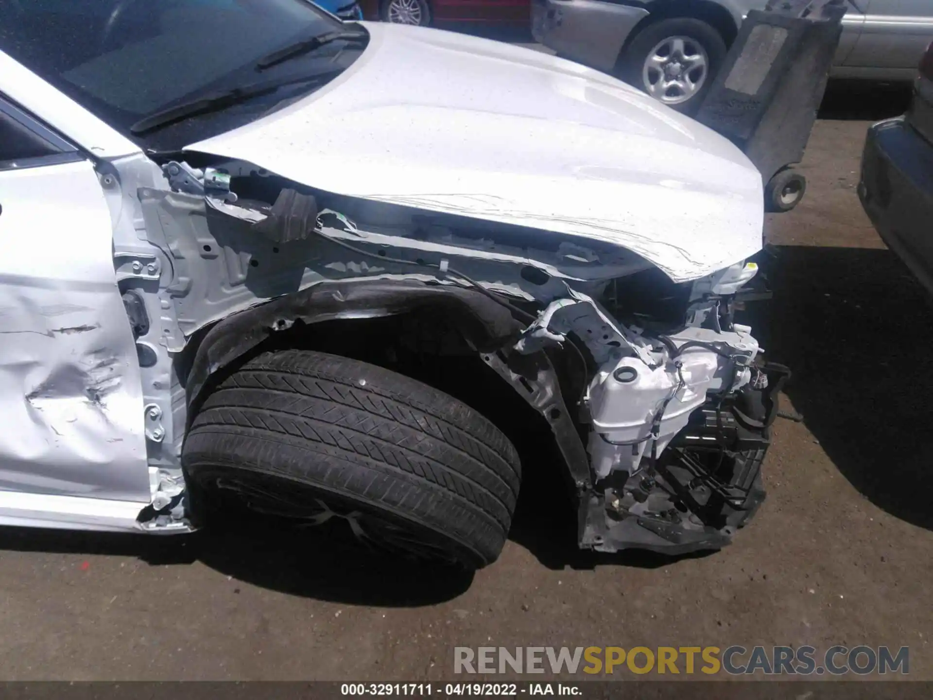 6 Photograph of a damaged car 4T1G11AK1LU373736 TOYOTA CAMRY 2020