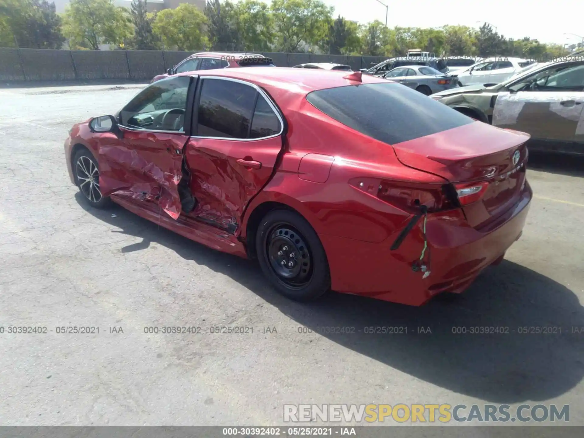 3 Photograph of a damaged car 4T1G11AK1LU375549 TOYOTA CAMRY 2020