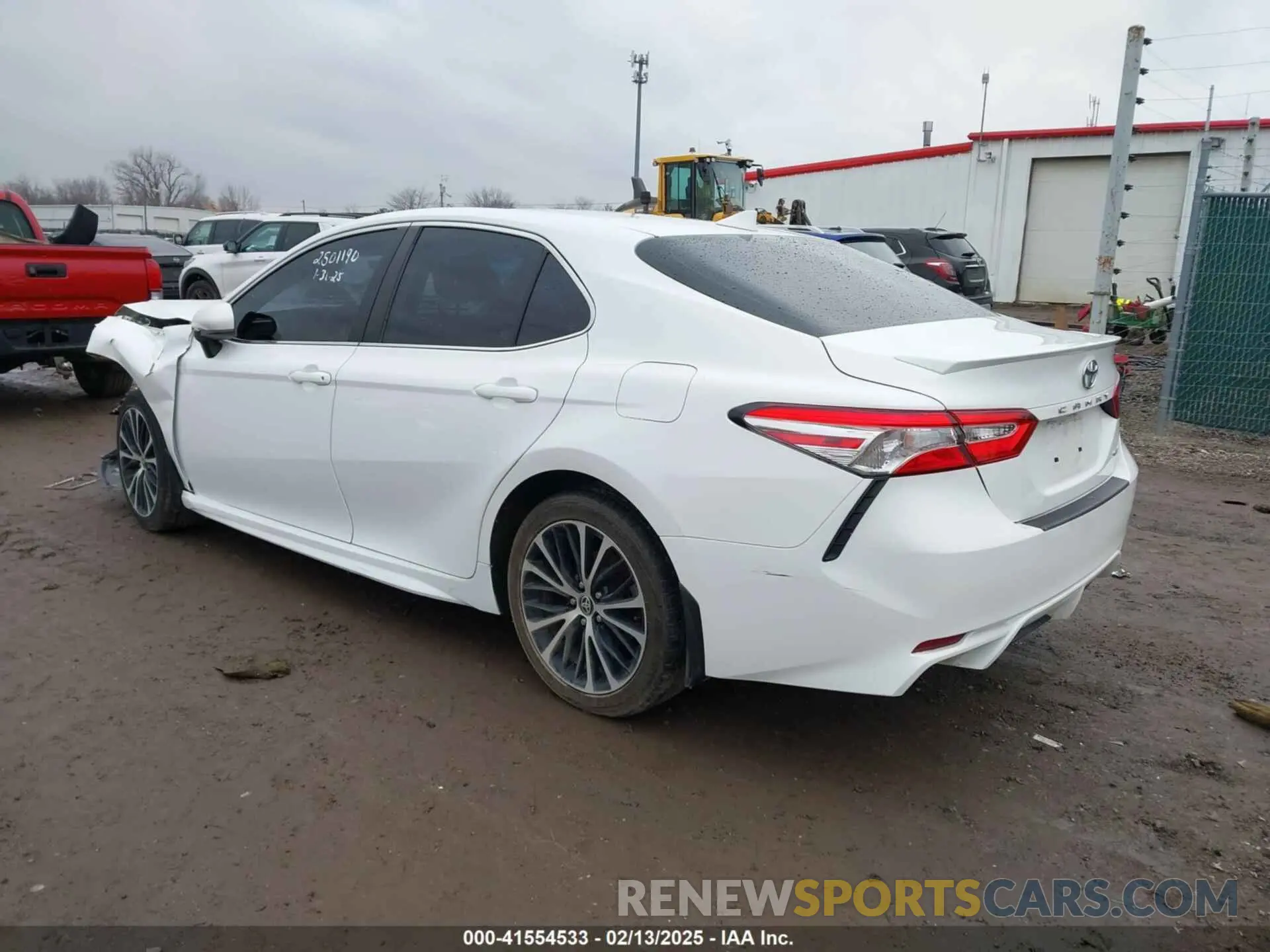 3 Photograph of a damaged car 4T1G11AK1LU380458 TOYOTA CAMRY 2020