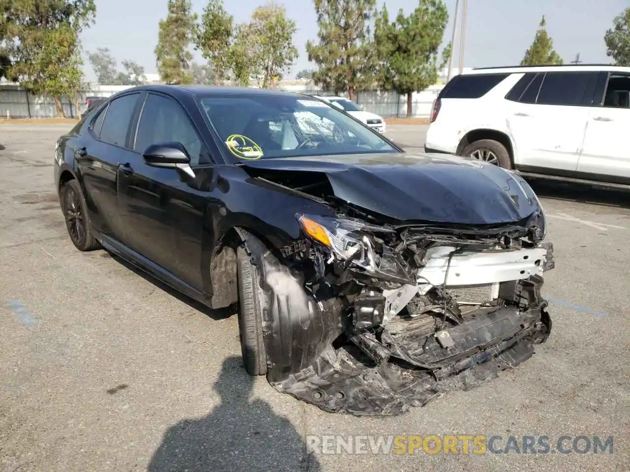 1 Photograph of a damaged car 4T1G11AK1LU380878 TOYOTA CAMRY 2020